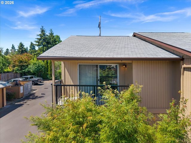 3404 19TH Ave 208, Forest Grove, OR 97116