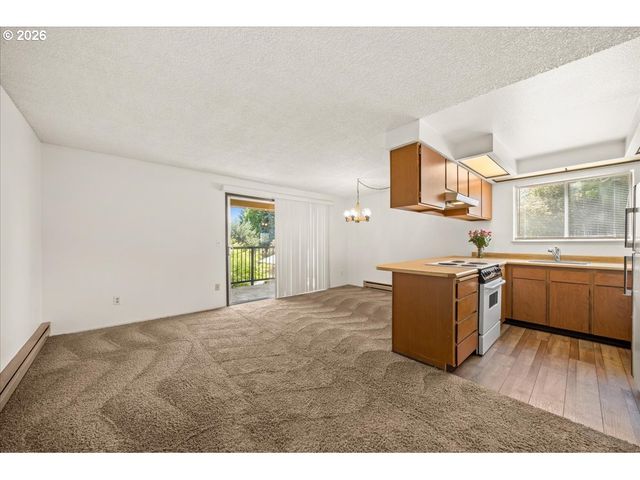 3404 19TH Ave 208, Forest Grove, OR 97116