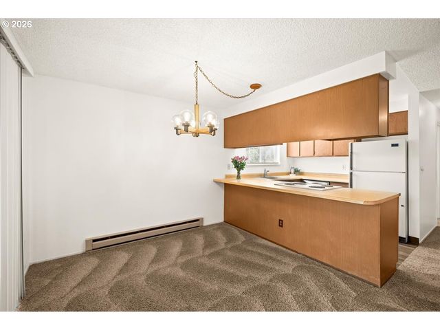 3404 19TH Ave 208, Forest Grove, OR 97116