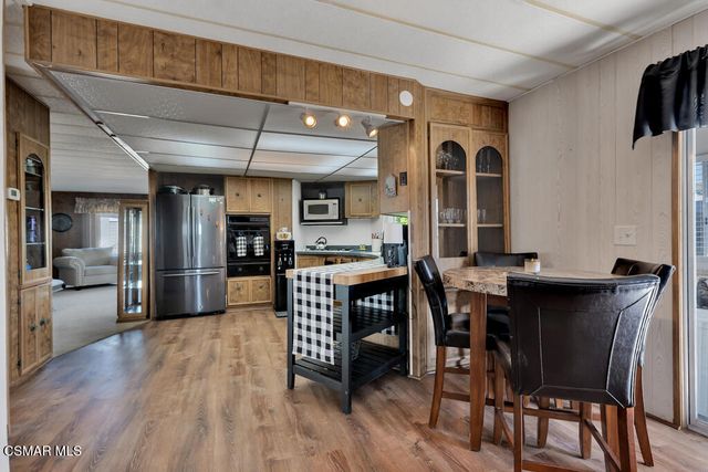 92 Poinsettia Gardens Drive, Ventura, CA 93004