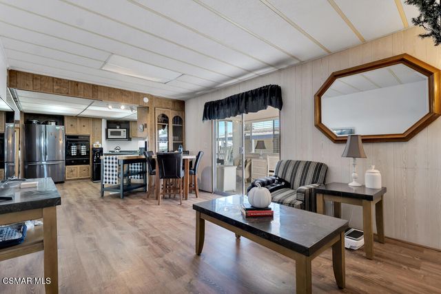 92 Poinsettia Gardens Drive, Ventura, CA 93004