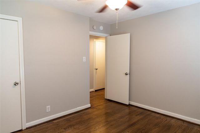 8527 Greenbush Street, Houston, TX 77025
