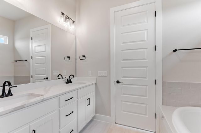 115 Draper LN, Bertram, TX 78605