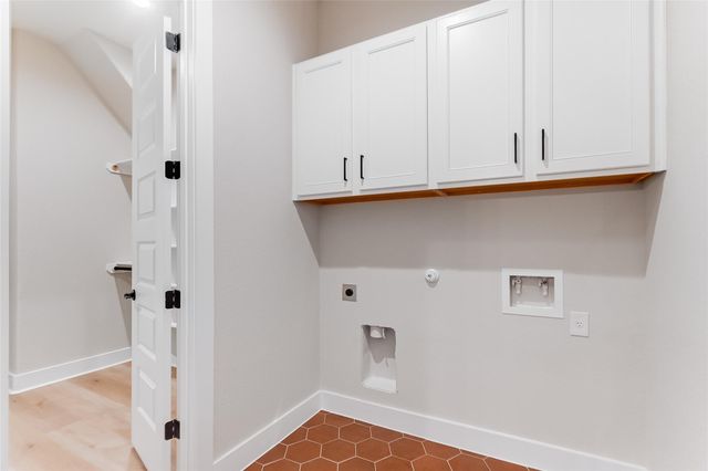 115 Draper LN, Bertram, TX 78605