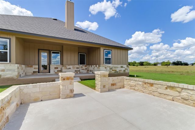 115 Draper LN, Bertram, TX 78605