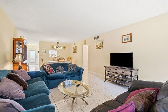 3201 Portofino Point E3, Coconut Creek, FL 33066