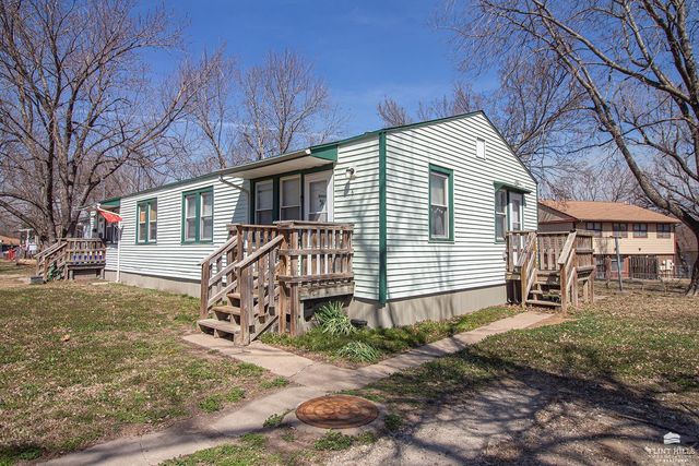 6 Lincoln Circle, Junction City, KS 66441