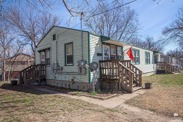 6 Lincoln Circle, Junction City, KS 66441