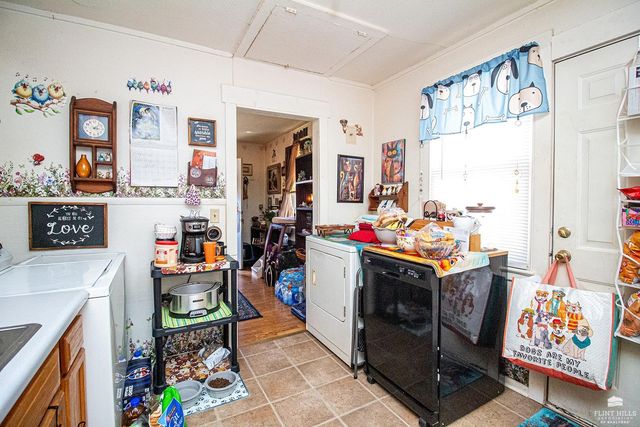 6 Lincoln Circle, Junction City, KS 66441