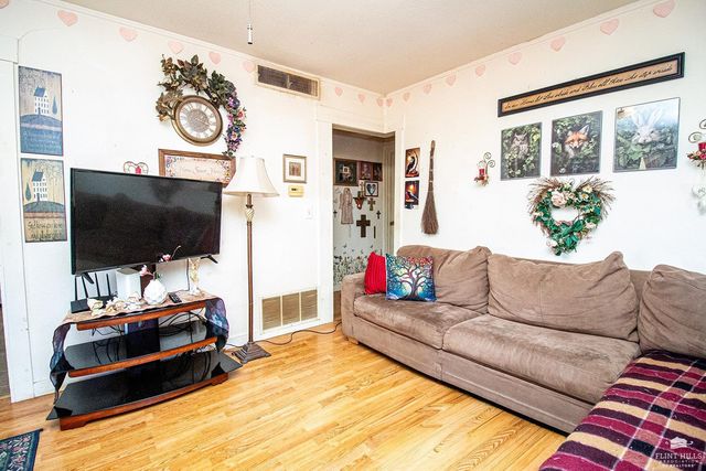 6 Lincoln Circle, Junction City, KS 66441