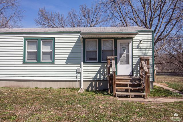 6 Lincoln Circle, Junction City, KS 66441