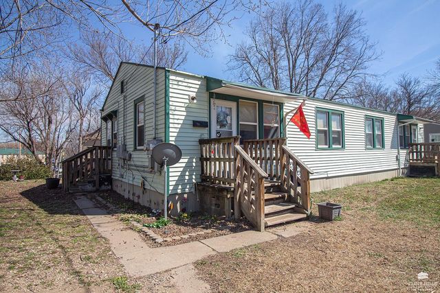6 Lincoln Circle, Junction City, KS 66441