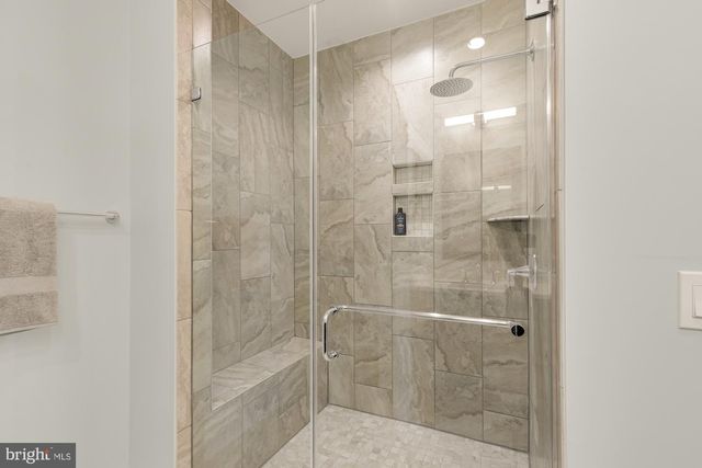 153 WINSOME CIR, Bethesda, MD 20814