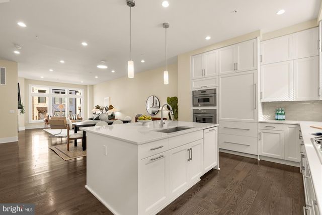 153 WINSOME CIR, Bethesda, MD 20814