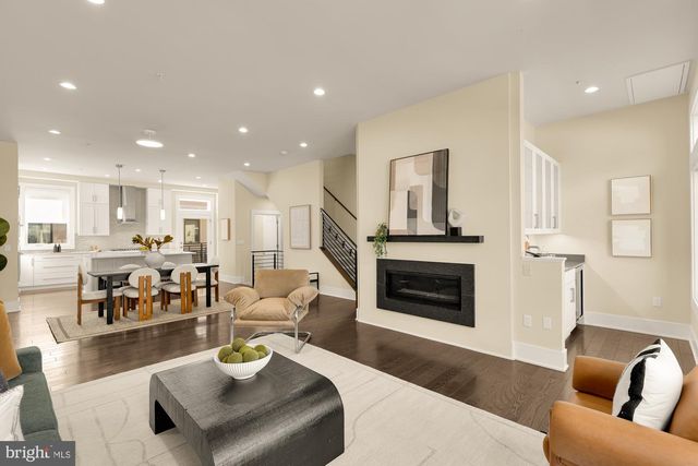 153 WINSOME CIR, Bethesda, MD 20814