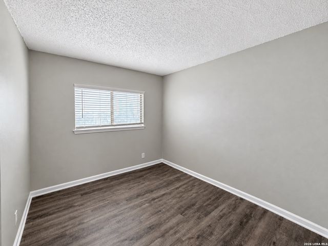 6111 FEATHER NEST LN, San Antonio, TX 78233