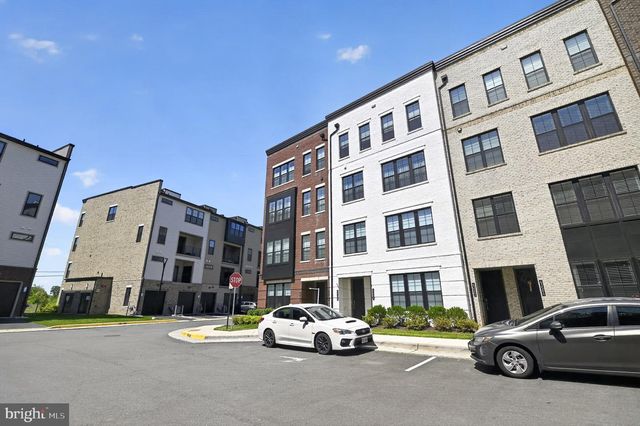 43498 MADISON SPRINGS TER, Ashburn, VA 20148