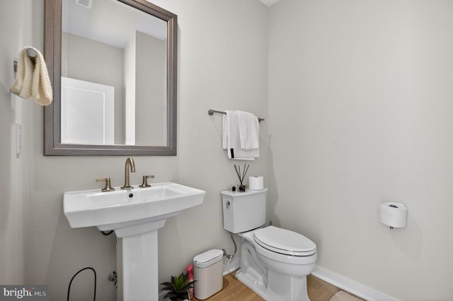 43498 MADISON SPRINGS TER, Ashburn, VA 20148