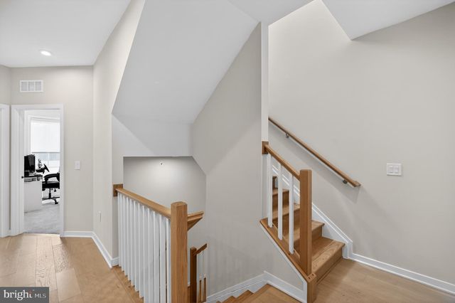 43498 MADISON SPRINGS TER, Ashburn, VA 20148