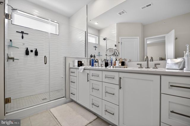 43498 MADISON SPRINGS TER, Ashburn, VA 20148