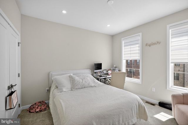 43498 MADISON SPRINGS TER, Ashburn, VA 20148