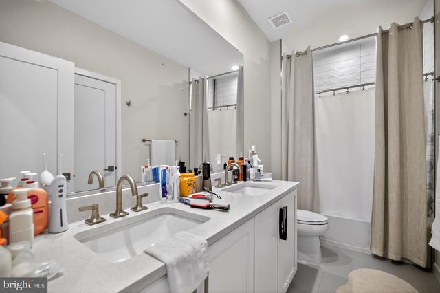 43498 MADISON SPRINGS TER, Ashburn, VA 20148