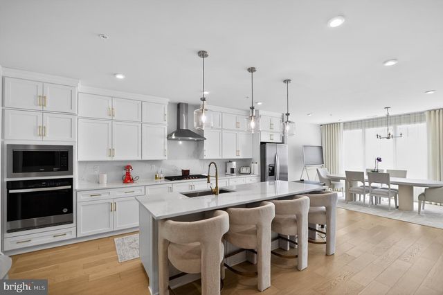 43498 MADISON SPRINGS TER, Ashburn, VA 20148
