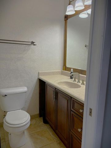 202 SW Crescent Avenue, Port St. Lucie, FL 34984