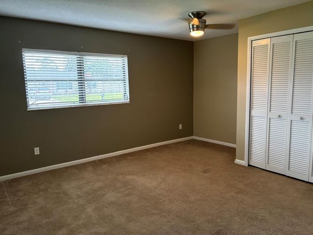 202 SW Crescent Avenue, Port St. Lucie, FL 34984