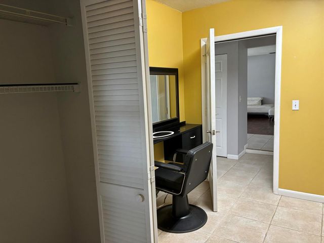 202 SW Crescent Avenue, Port St. Lucie, FL 34984