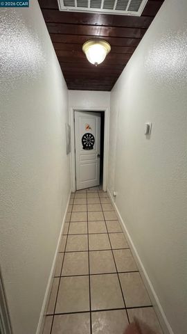 39 Canal Dr., Bay Point, CA 94565