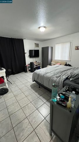 39 Canal Dr., Bay Point, CA 94565