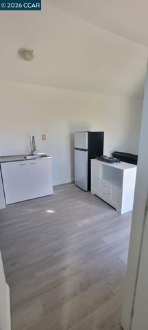 39 Canal Dr., Bay Point, CA 94565