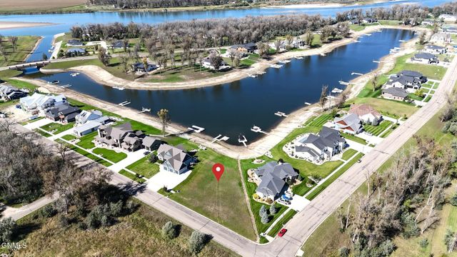 2000 Larson Road, Bismarck, ND 58504 property photo