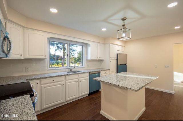 5 Brunswick Park Drive, Brunswick, NY 12180