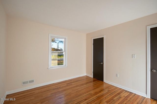 5 Brunswick Park Drive, Brunswick, NY 12180