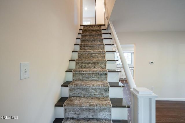 5 Brunswick Park Drive, Brunswick, NY 12180