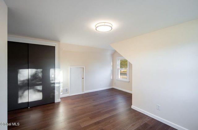 5 Brunswick Park Drive, Brunswick, NY 12180