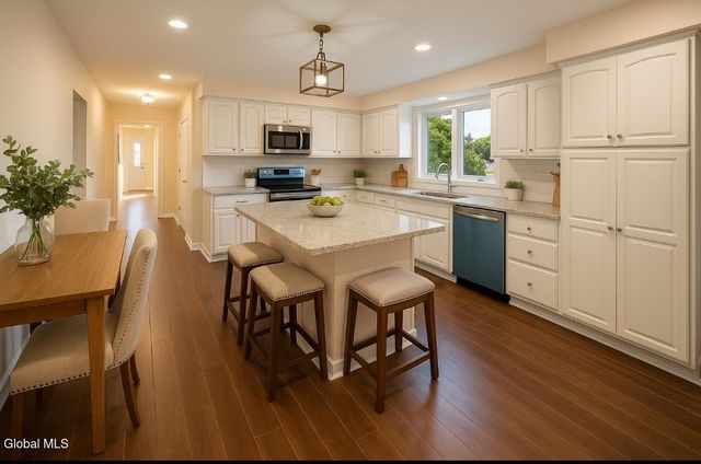 5 Brunswick Park Drive, Brunswick, NY 12180