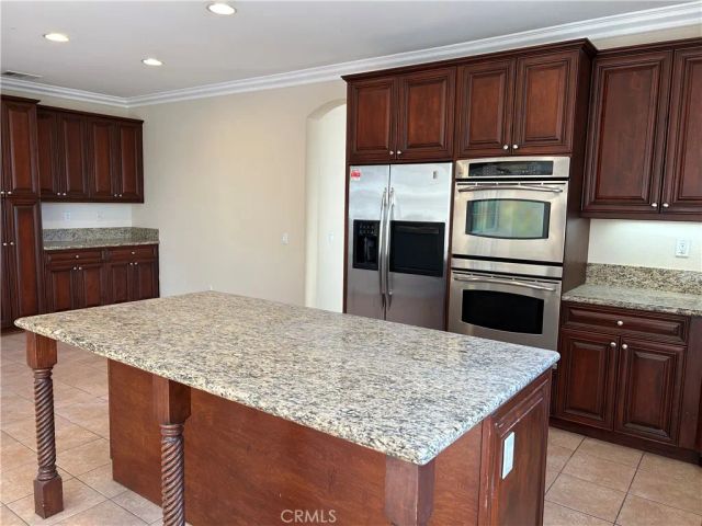 253 Bellafonte Court, Camarillo, CA 93012