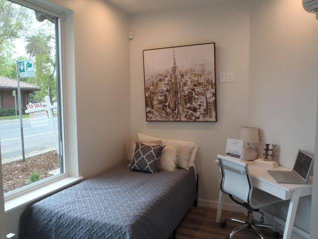 1824 5th St, Sacramento, CA 95811