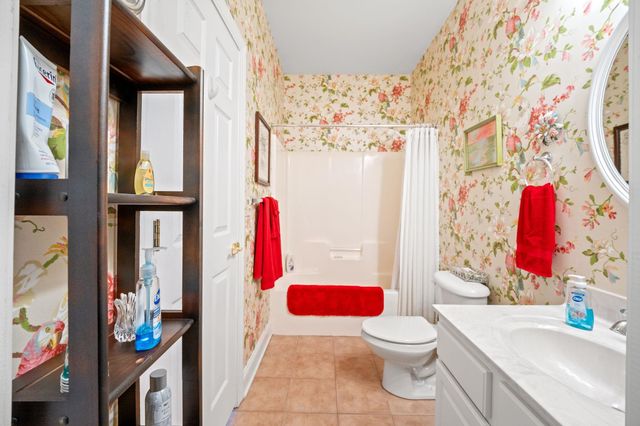 730 Pickering Dr Unit 201, Murrells Inlet, SC 29576