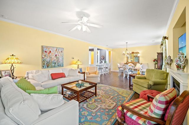 730 Pickering Dr Unit 201, Murrells Inlet, SC 29576