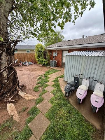 612 Vine Street, Altus, OK 73521