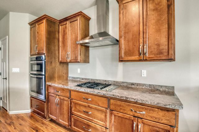 5831 Autumn Drive S, Fargo, ND 58104