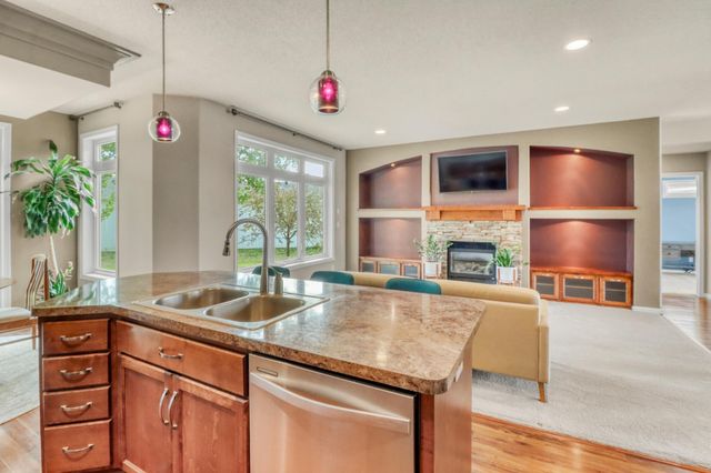 5831 Autumn Drive S, Fargo, ND 58104