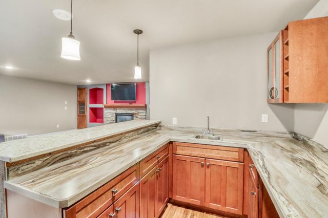 5831 Autumn Drive S, Fargo, ND 58104