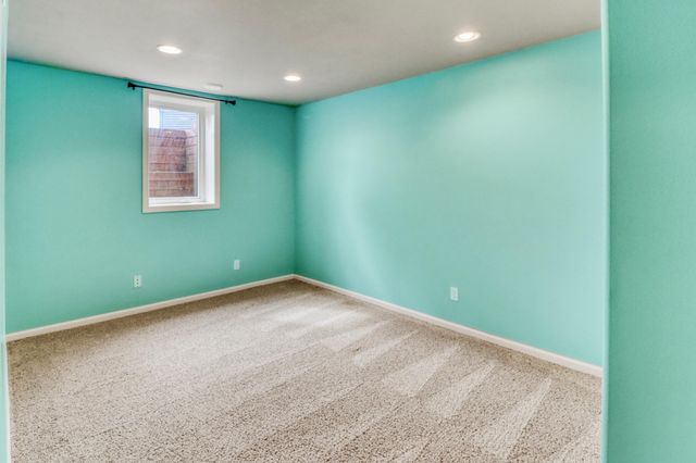 5831 Autumn Drive S, Fargo, ND 58104