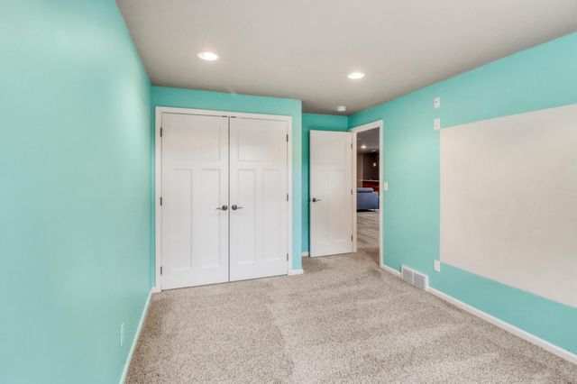 5831 Autumn Drive S, Fargo, ND 58104