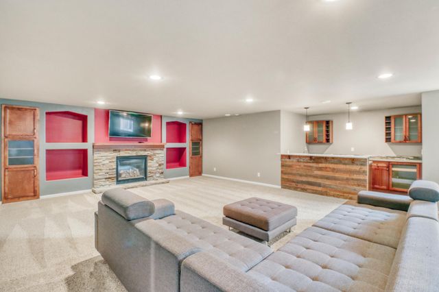 5831 Autumn Drive S, Fargo, ND 58104